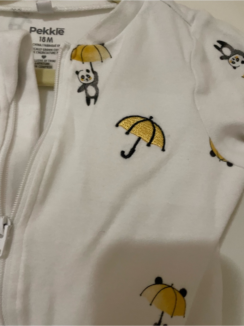 5/$30♥️Pekkle Sleeper White Footed One-Piece with Yellow Umbrella Print